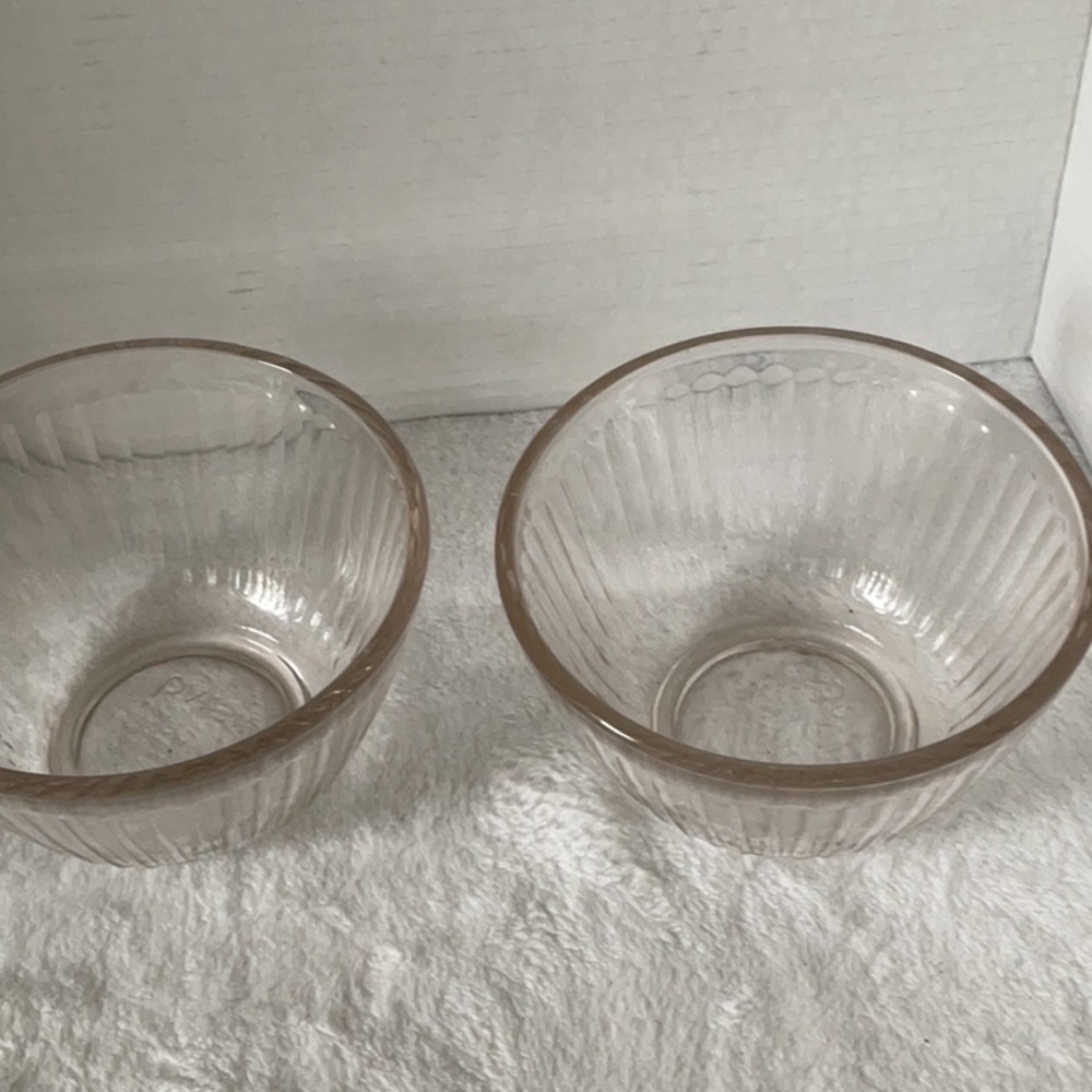 Pyrex Clear Glass Food Storage Bowl pair